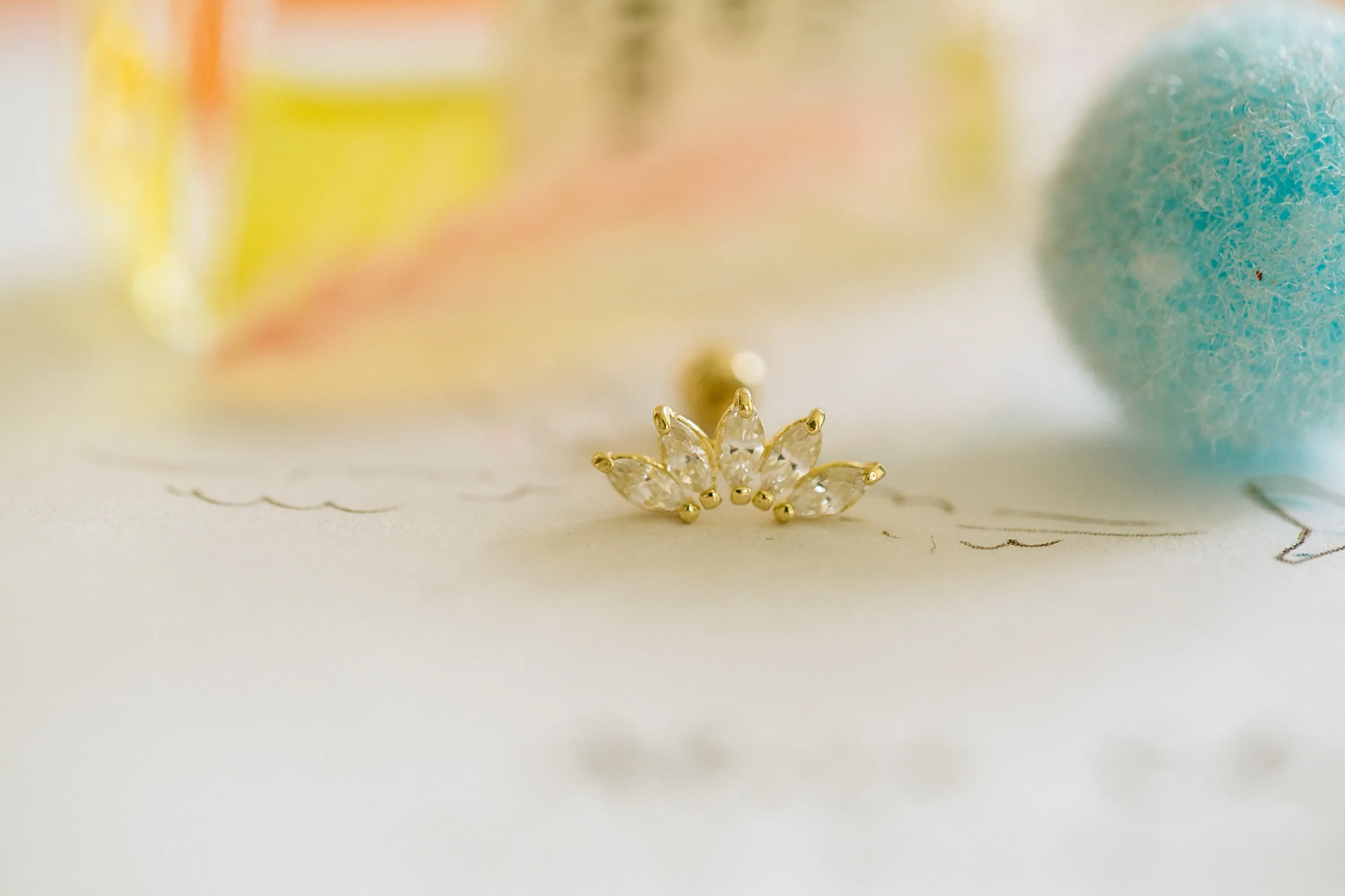 14K Solid Gold Delicate Cz Royal Tiara Crown Ear Stud Post Earring Barbell  Piercing