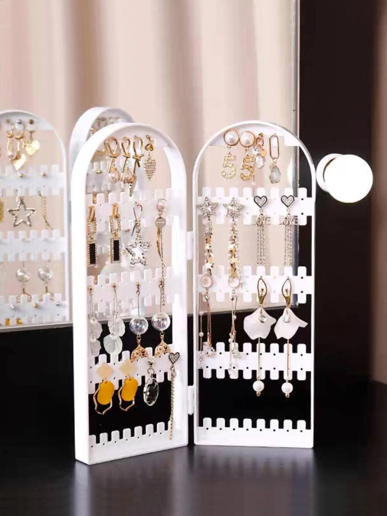 1pc PP Jewelry Tower, Minimalist Multi-layer Jewelry Display Rack For Home