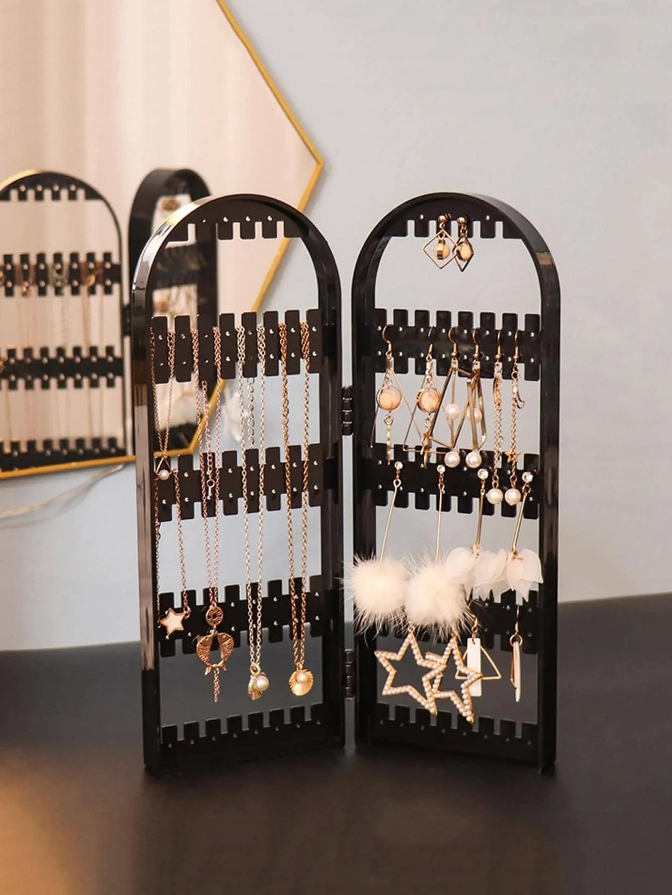 1pc PP Jewelry Tower, Minimalist Multi-layer Jewelry Display Rack For Home