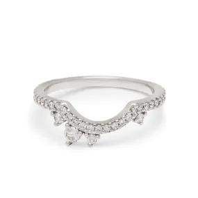 Diamond Dusted Meridian Scallop Band - 14k Gold & White Diamonds
