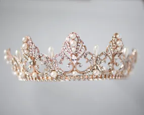 Regal Tiara of Tiara Drop Pearls