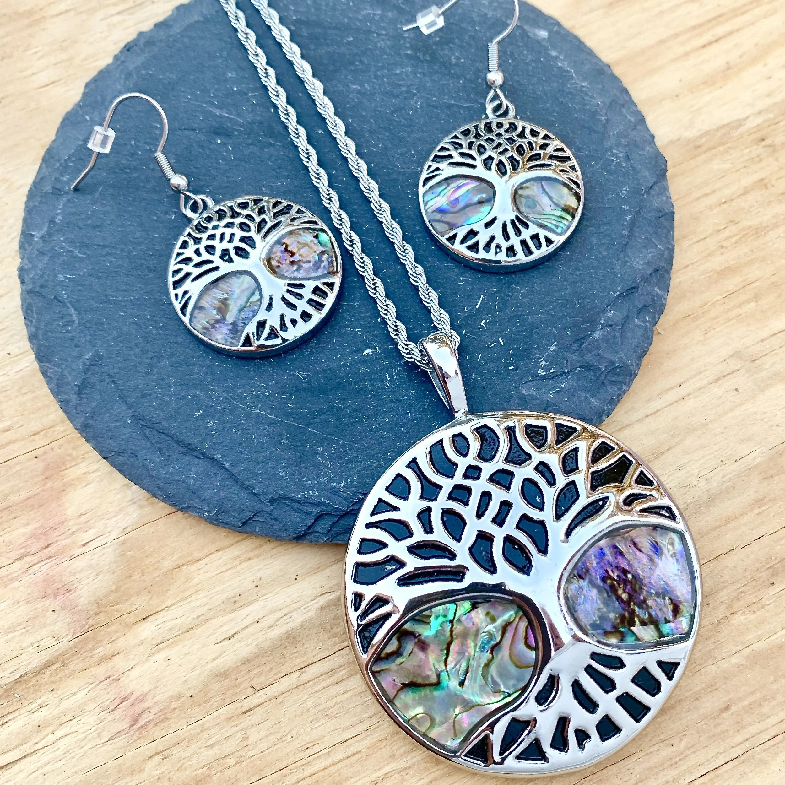 Sea Shell - Tree of Life Pendant - Rope Necklace - SK2556