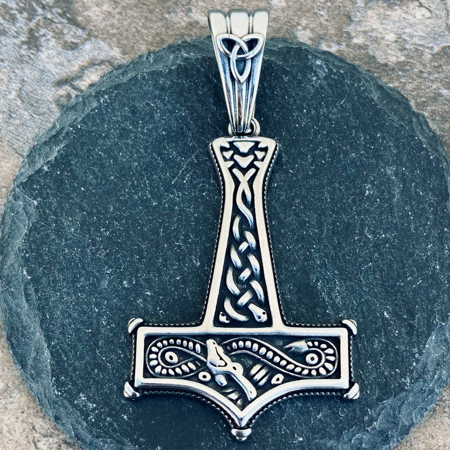 Thor's Hammer Pendant - Necklace (805)