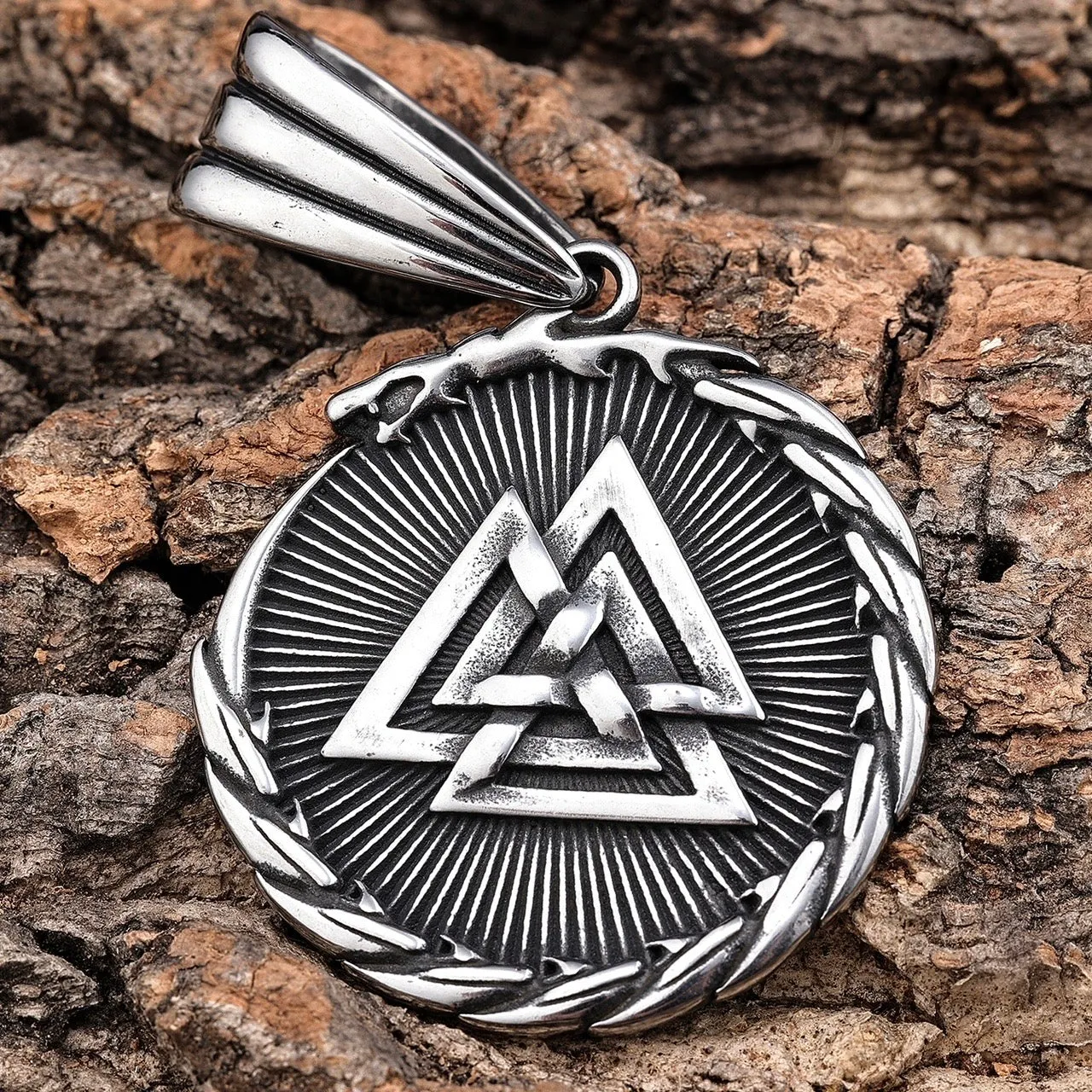Viking - Valknut Round Pendant - Necklace (797)