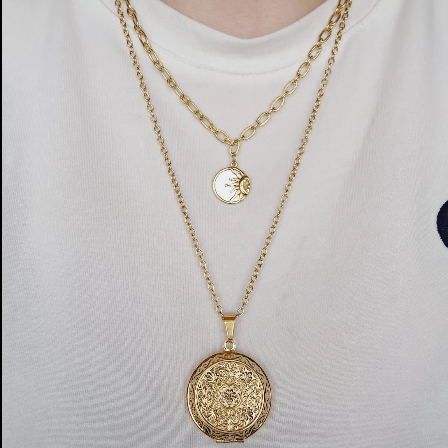 Vintage Relicario Gold Necklace